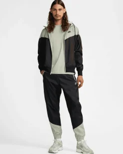 Giacca a Vento Sportswear Heritage Essentials Nero Uomo