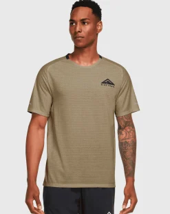 Nike Trail T-Shirt Solar Chase Verde Uomo
